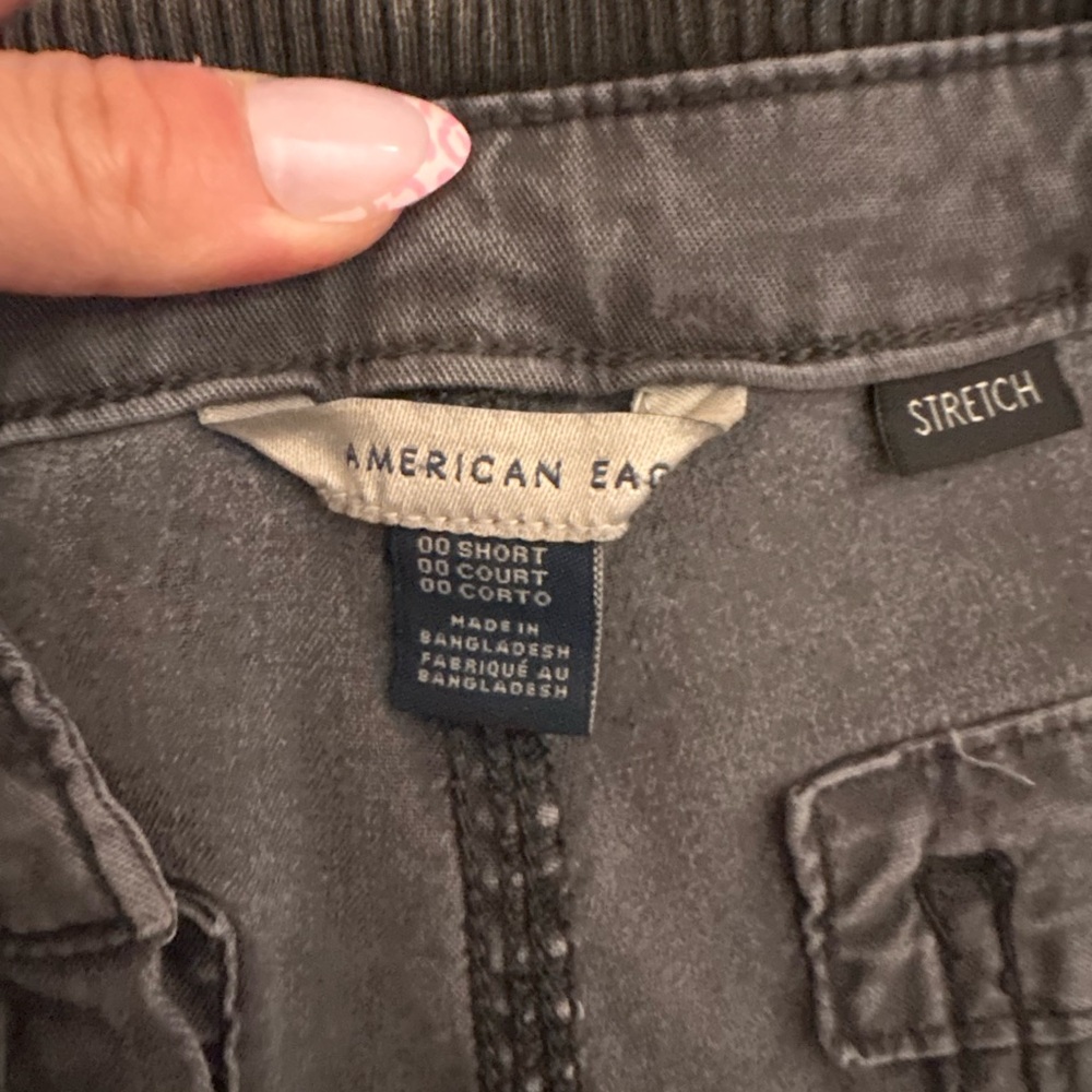 American Eagle Dark Gray Cargo Pants with Patch Pockets - Picture 5 of 7
